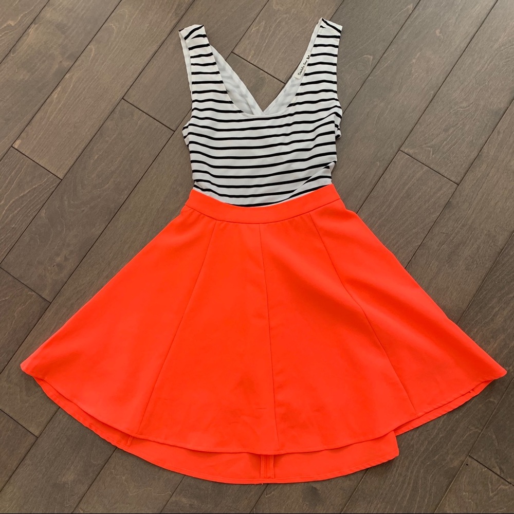 Cute, comfortable, fun colored dress